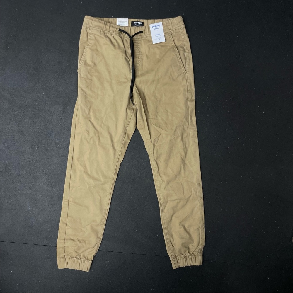 DENIZEN Levi’s Khaki Denim Jogger